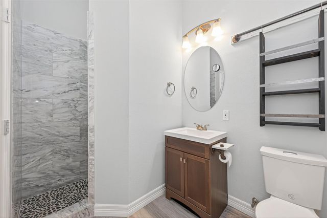 5019 Landon Lane, Baytown, TX 77523