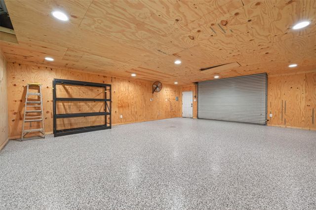 5019 Landon Lane, Baytown, TX 77523