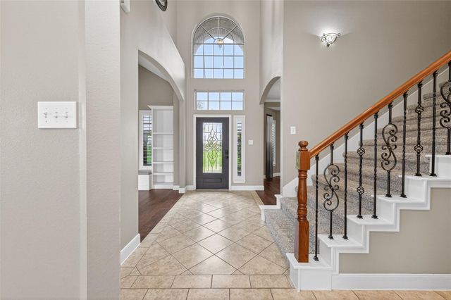 5019 Landon Lane, Baytown, TX 77523