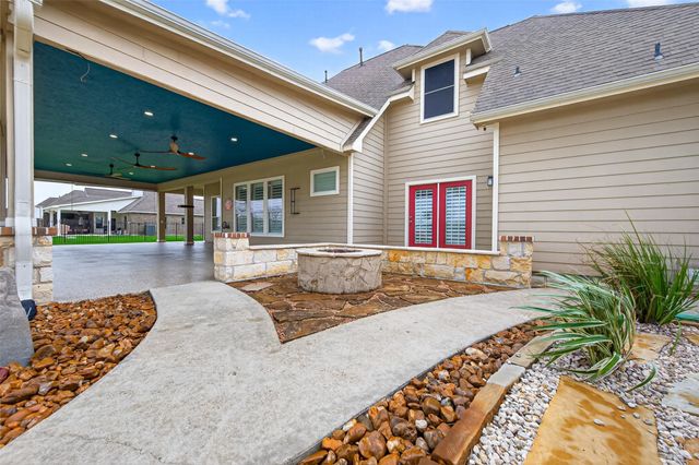 5019 Landon Lane, Baytown, TX 77523