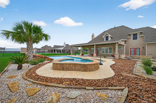 5019 Landon Lane, Baytown, TX 77523