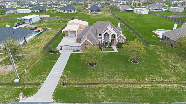 5019 Landon Lane, Baytown, TX 77523