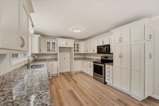 1802 Waynesboro Hwy, Hohenwald, TN 38462