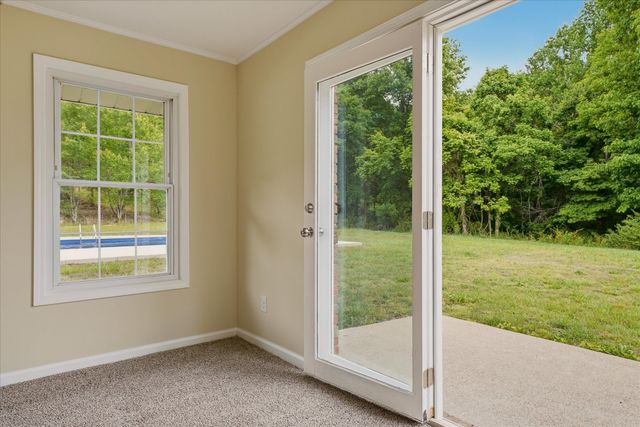 1802 Waynesboro Hwy, Hohenwald, TN 38462
