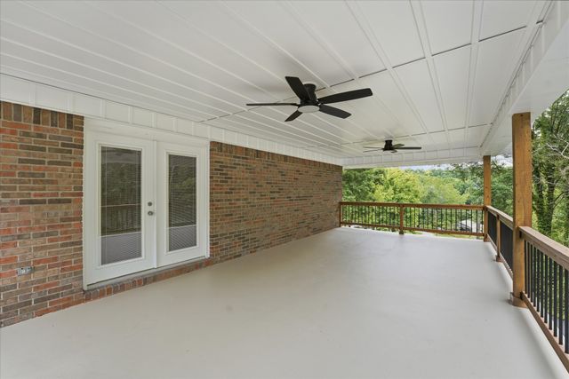1802 Waynesboro Hwy, Hohenwald, TN 38462