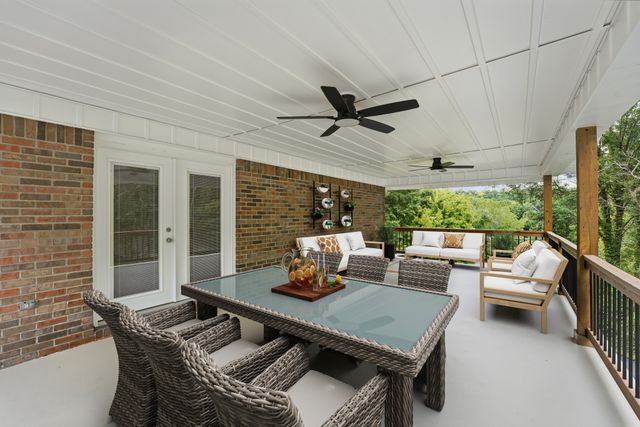 1802 Waynesboro Hwy, Hohenwald, TN 38462