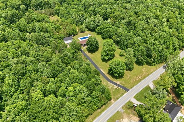 1802 Waynesboro Hwy, Hohenwald, TN 38462