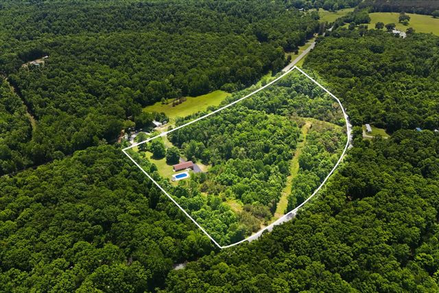 1802 Waynesboro Hwy, Hohenwald, TN 38462