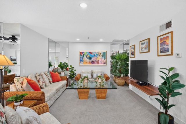 500 E Amado Road 313, Palm Springs, CA 92262