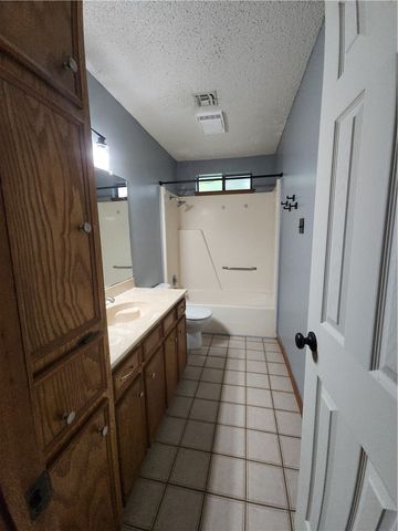 5221 Cromwell Dr, Corpus Christi, TX 78413