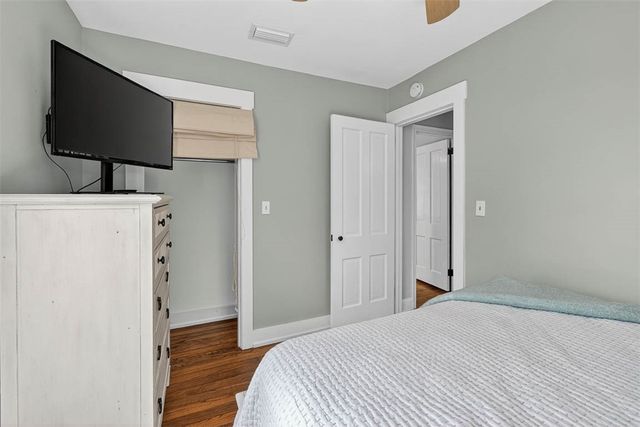 7 Stewart Ave, St Simons Island, GA 31522