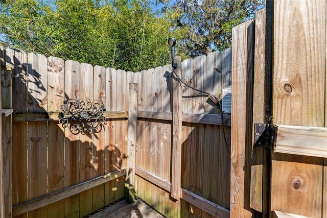 7 Stewart Ave, St Simons Island, GA 31522