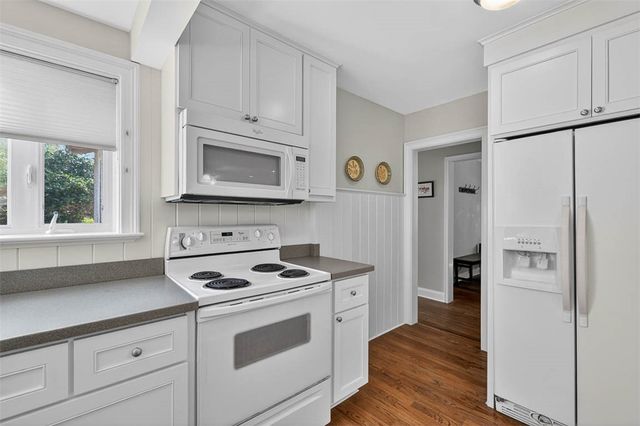 7 Stewart Ave, St Simons Island, GA 31522