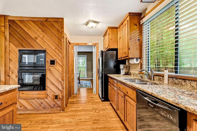 13030 RIVER HILLS DR, Midlothian, VA 23113