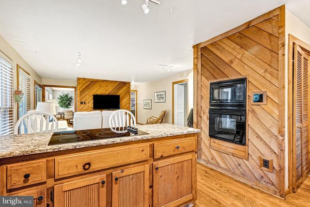 13030 RIVER HILLS DR, Midlothian, VA 23113