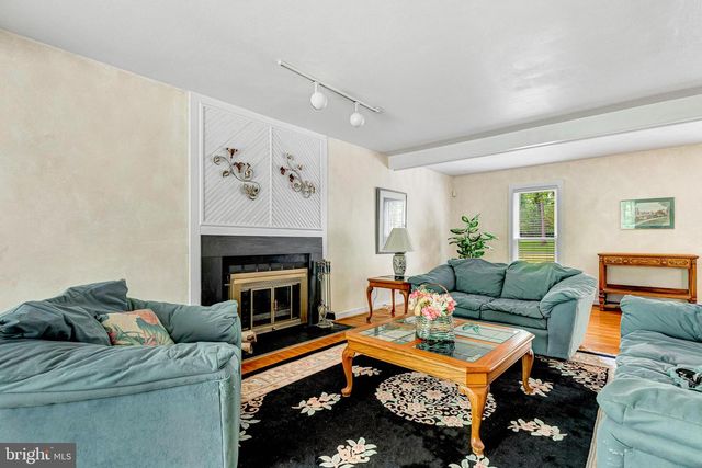 13030 RIVER HILLS DR, Midlothian, VA 23113