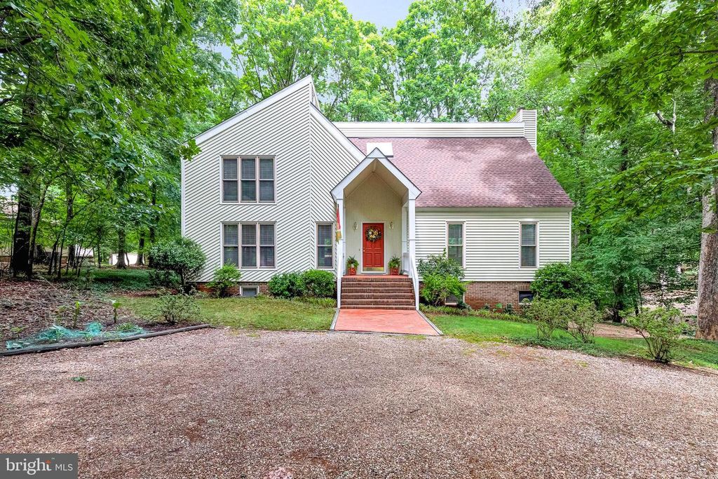 13030 RIVER HILLS DR, Midlothian, VA 23113