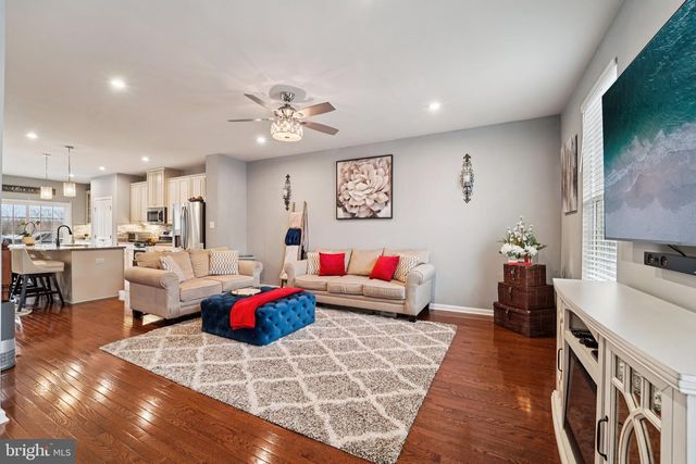 33 ELLA LN, Mount Holly, NJ 08060