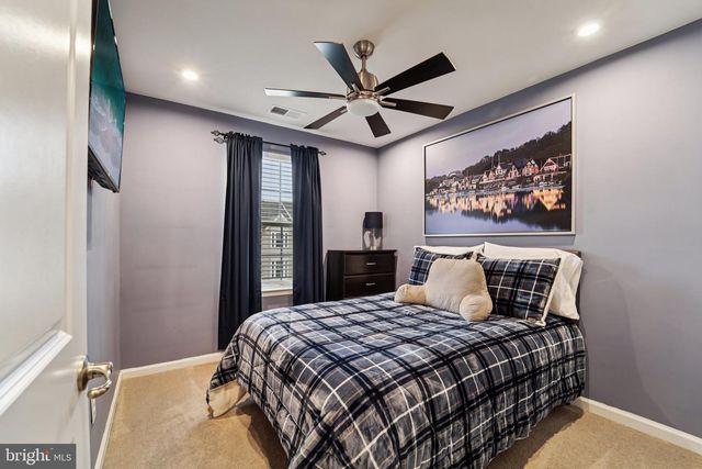 33 ELLA LN, Mount Holly, NJ 08060