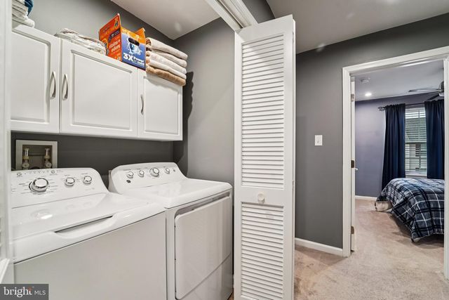 33 ELLA LN, Mount Holly, NJ 08060