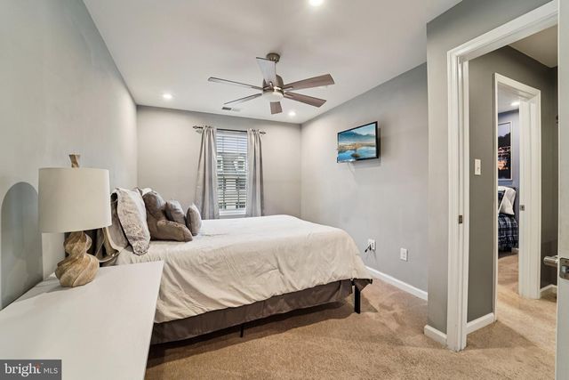 33 ELLA LN, Mount Holly, NJ 08060