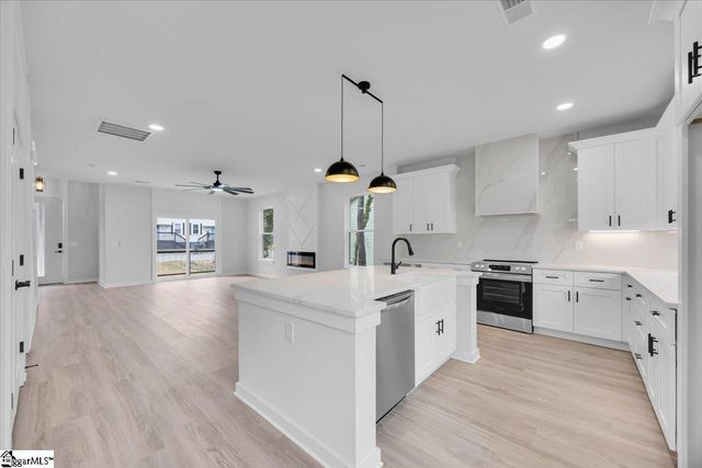 106 West Avenue, Greenville, SC 29611