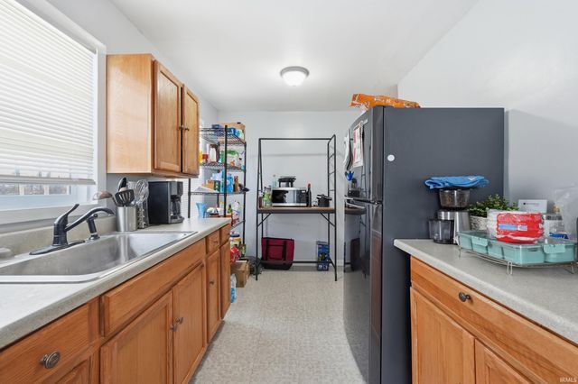 2727 Winch Street, Fort Wayne, IN 46803