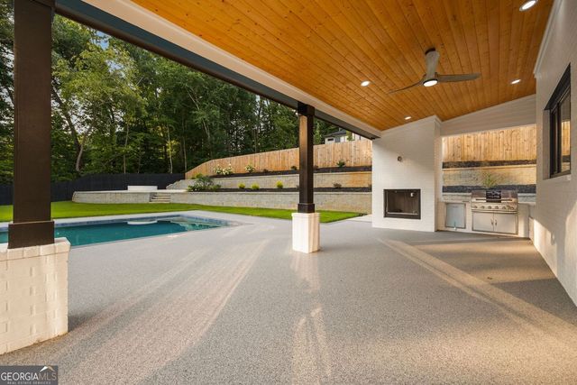 816 Riverside Road, Sugar Hill, GA 30518