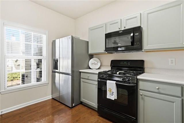 1033 Annazanes Court, Alpharetta, GA 30004