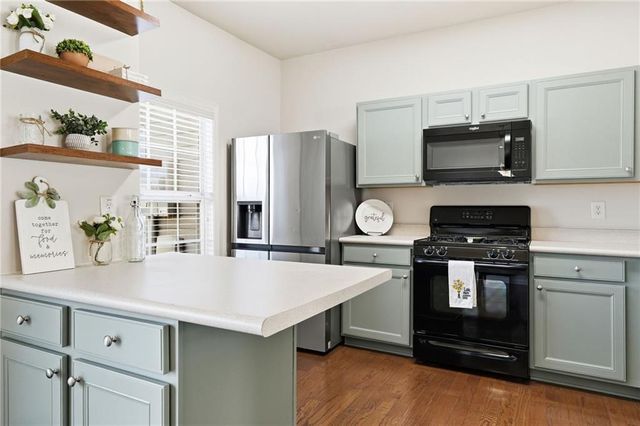 1033 Annazanes Court, Alpharetta, GA 30004