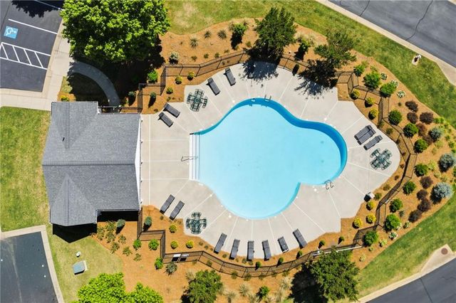1033 Annazanes Court, Alpharetta, GA 30004