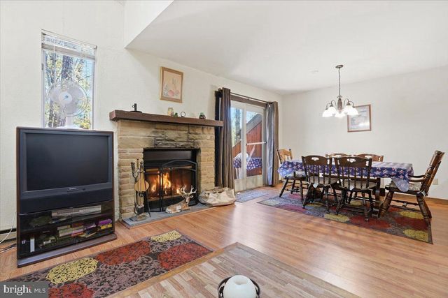 39 RUFFED GROUSE CT, Lake Harmony, PA 18624