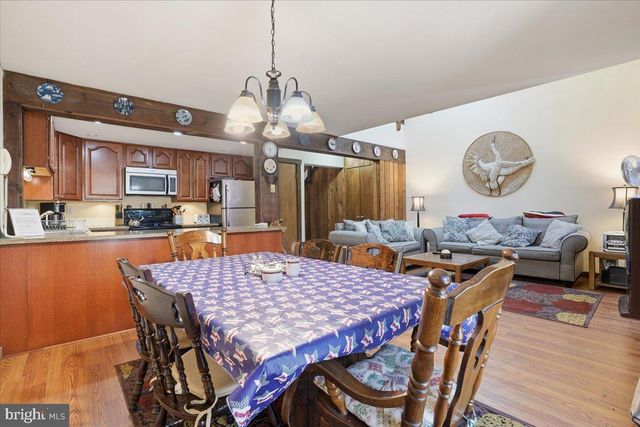 39 RUFFED GROUSE CT, Lake Harmony, PA 18624
