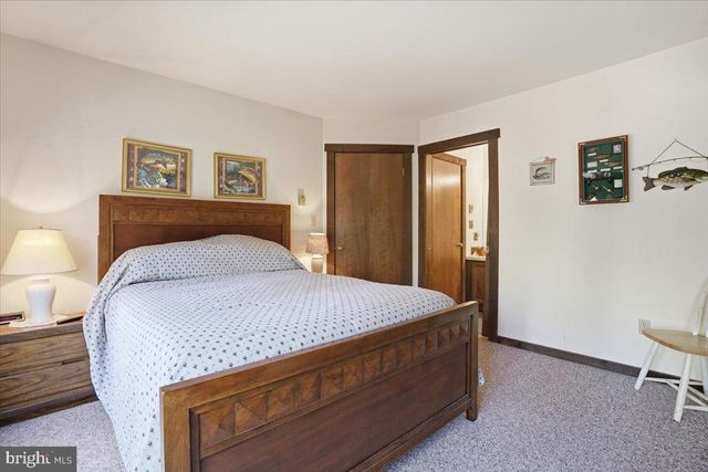 39 RUFFED GROUSE CT, Lake Harmony, PA 18624