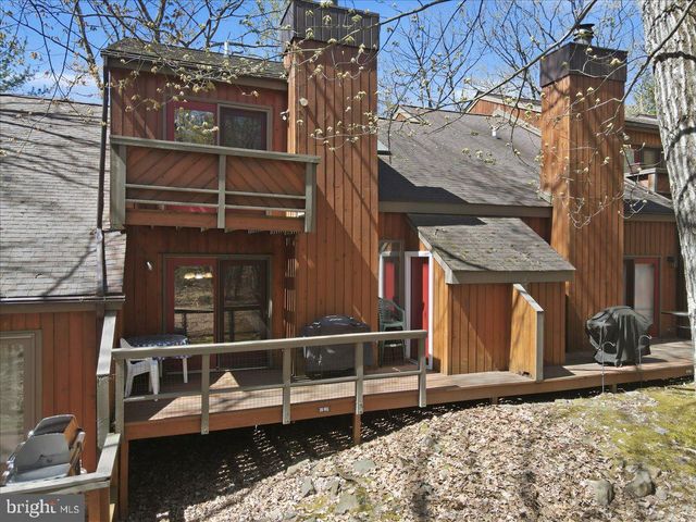39 RUFFED GROUSE CT, Lake Harmony, PA 18624