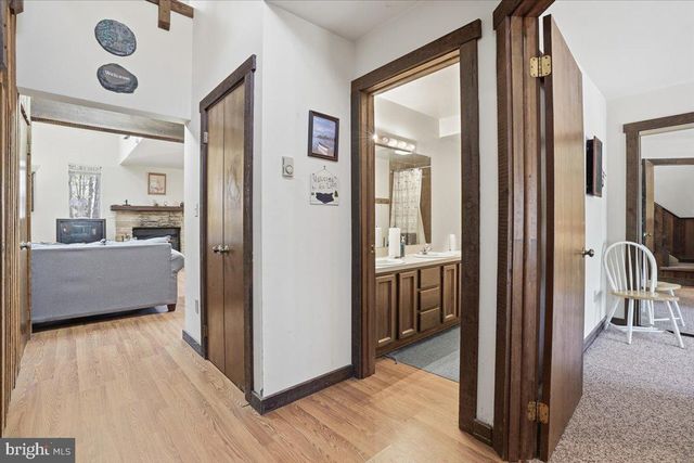 39 RUFFED GROUSE CT, Lake Harmony, PA 18624