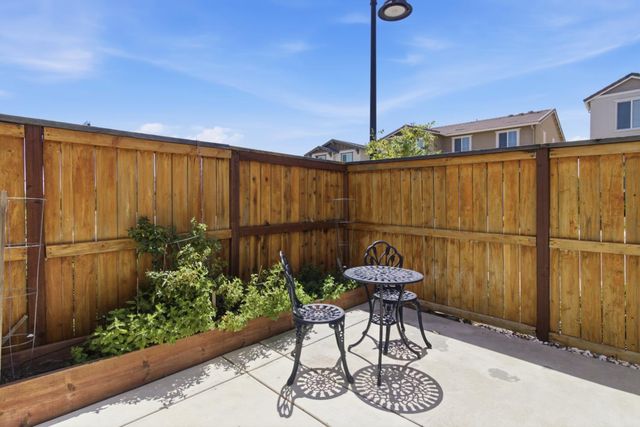 4402 French Dr, Folsom, CA 95630