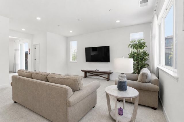 4402 French Dr, Folsom, CA 95630