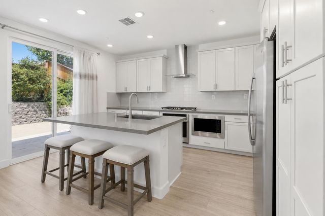 4402 French Dr, Folsom, CA 95630