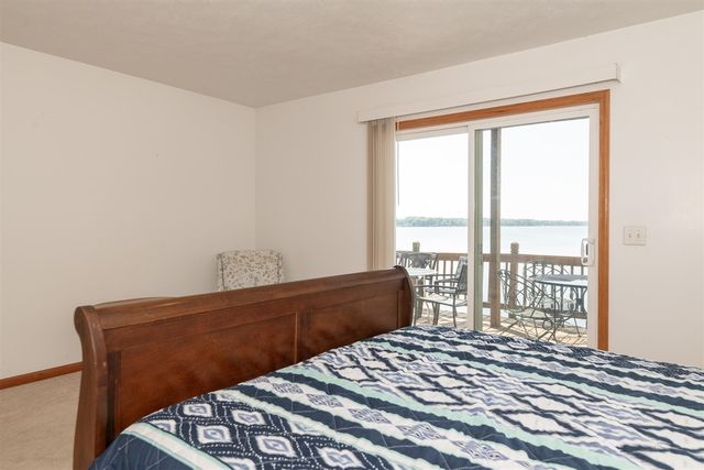 2918 E Shore Drive, Portage, MI 49002