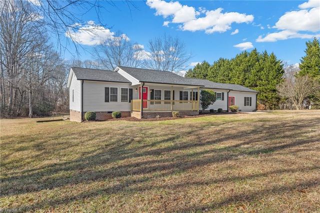 3001 PILOT VIEW CHURCH Road, Yadkinville, NC 27055
