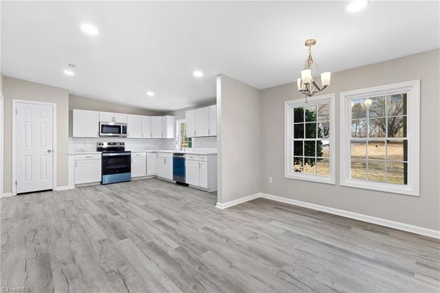 3001 PILOT VIEW CHURCH Road, Yadkinville, NC 27055