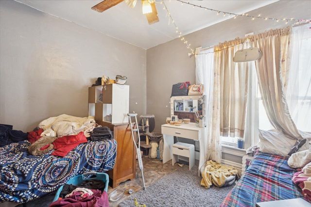 110 N CLAY STREET, Green Bay, WI 54301