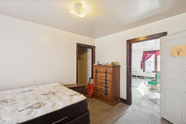 110 N CLAY STREET, Green Bay, WI 54301