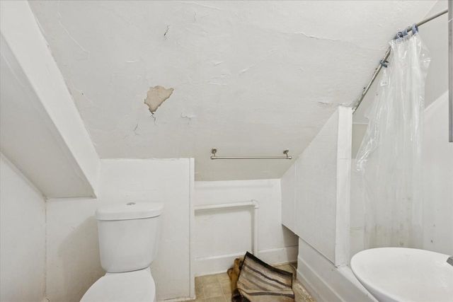 110 N CLAY STREET, Green Bay, WI 54301