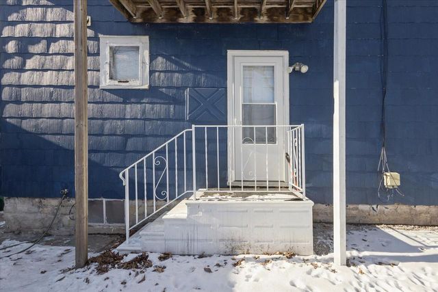 110 N CLAY STREET, Green Bay, WI 54301