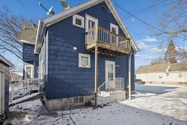 110 N CLAY STREET, Green Bay, WI 54301