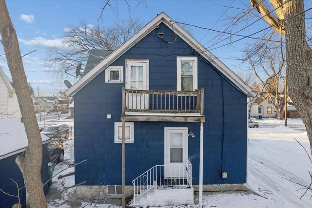 110 N CLAY STREET, Green Bay, WI 54301