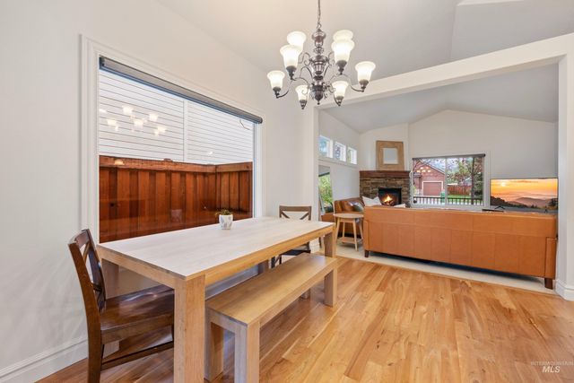 652 E Bonita Canyon, Meridian, ID 83646