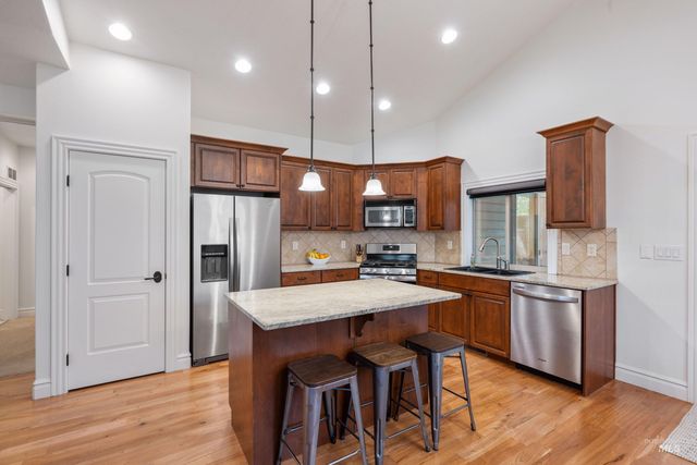 652 E Bonita Canyon, Meridian, ID 83646